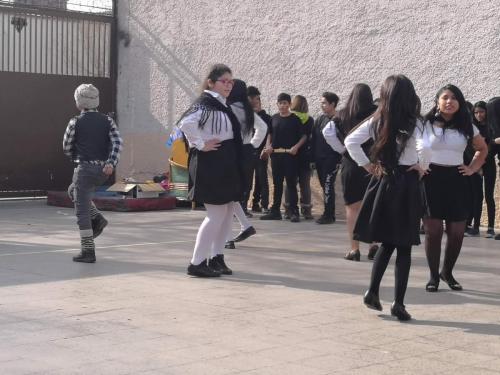 con pueblos ori 935